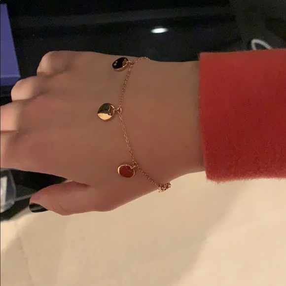 BRAND NEW SWAROVSKI heart charm bracelet - Picture 6 of 6